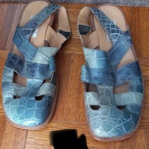 Men gator sandals size 12